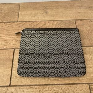 Signature Coach iPad mini or tablet padded holder